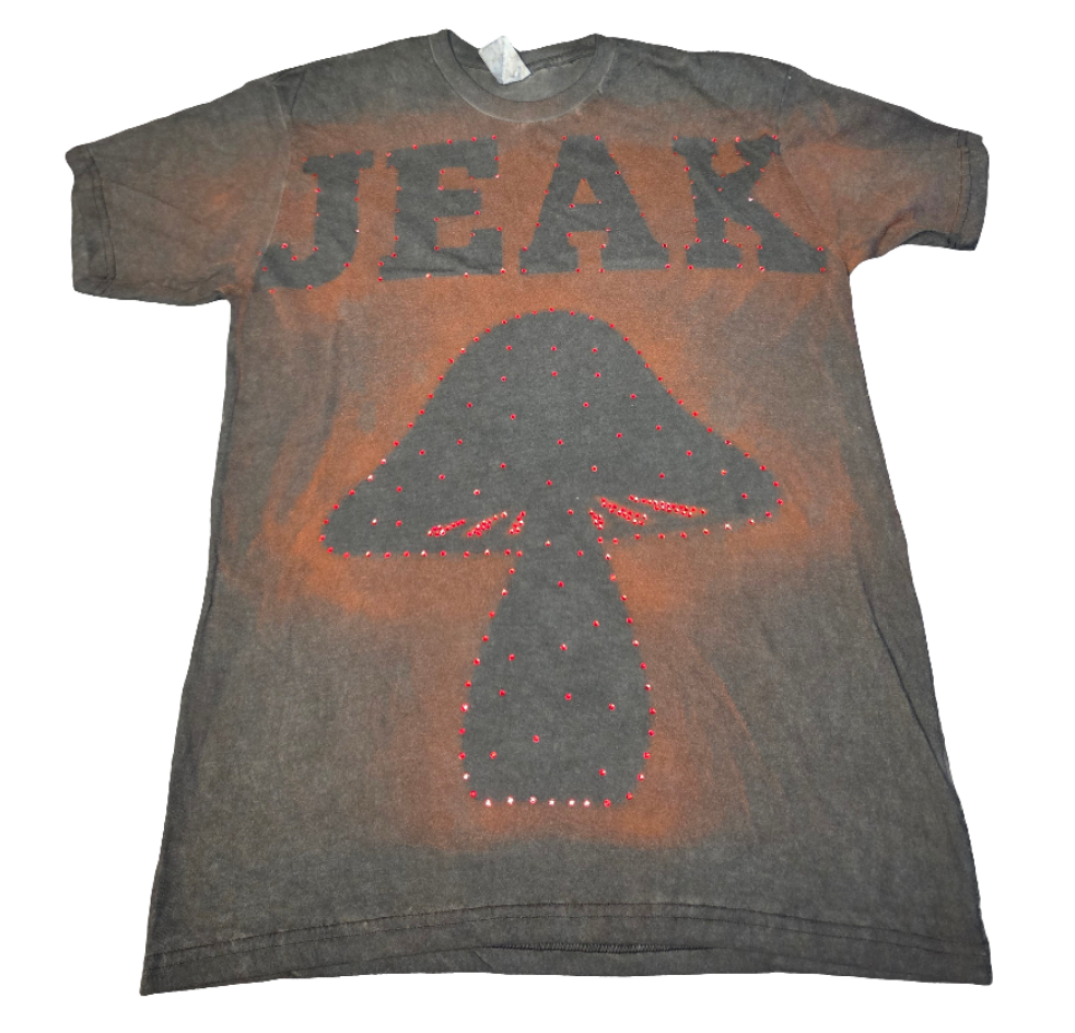 Big face JEAK  oil and red T shirt